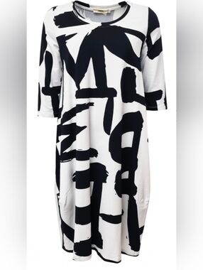 Alembika Black And White Graphic Print Dress / Tunic